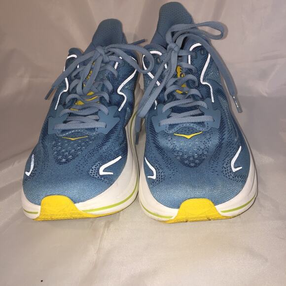 HOKA Clifton 10 Men\'s size 8 D Women\'s size 9 E